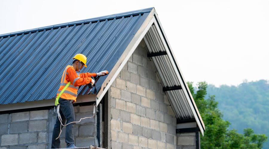 Expert new roof installation services in Fort Dodge, IA